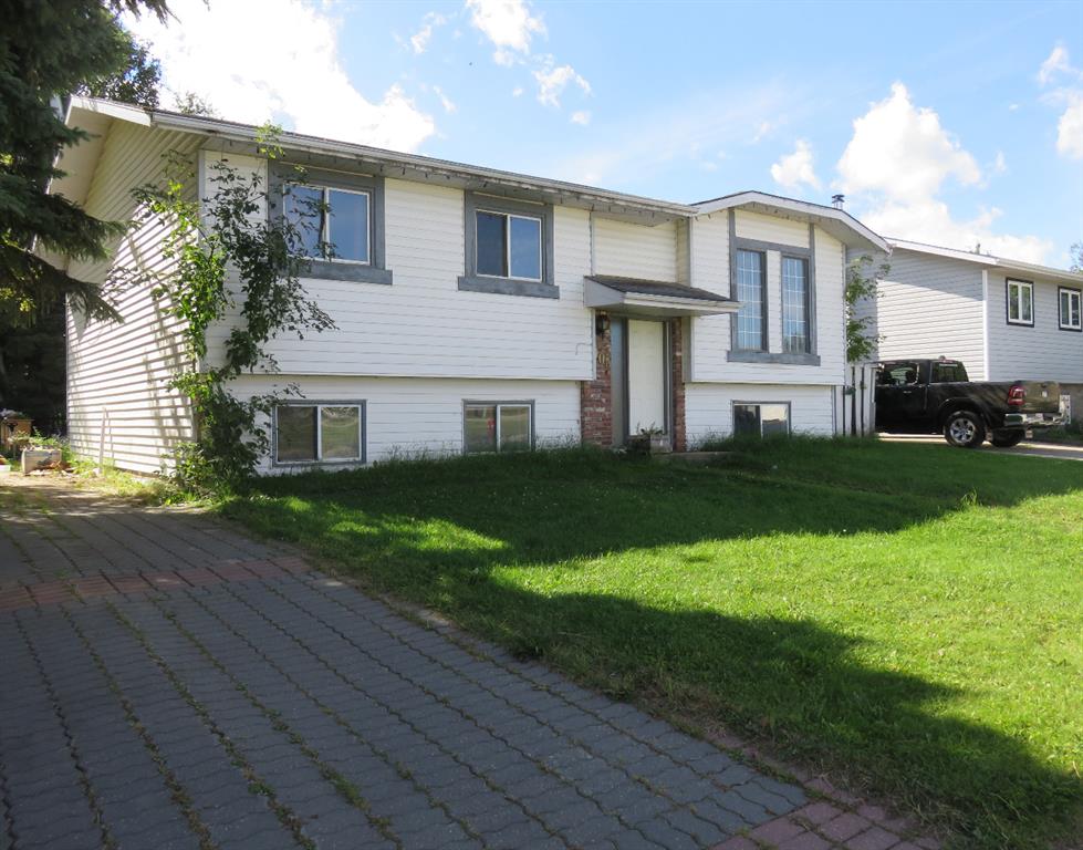 Picture of 905 10 Avenue SE, Slave Lake Real Estate Listing