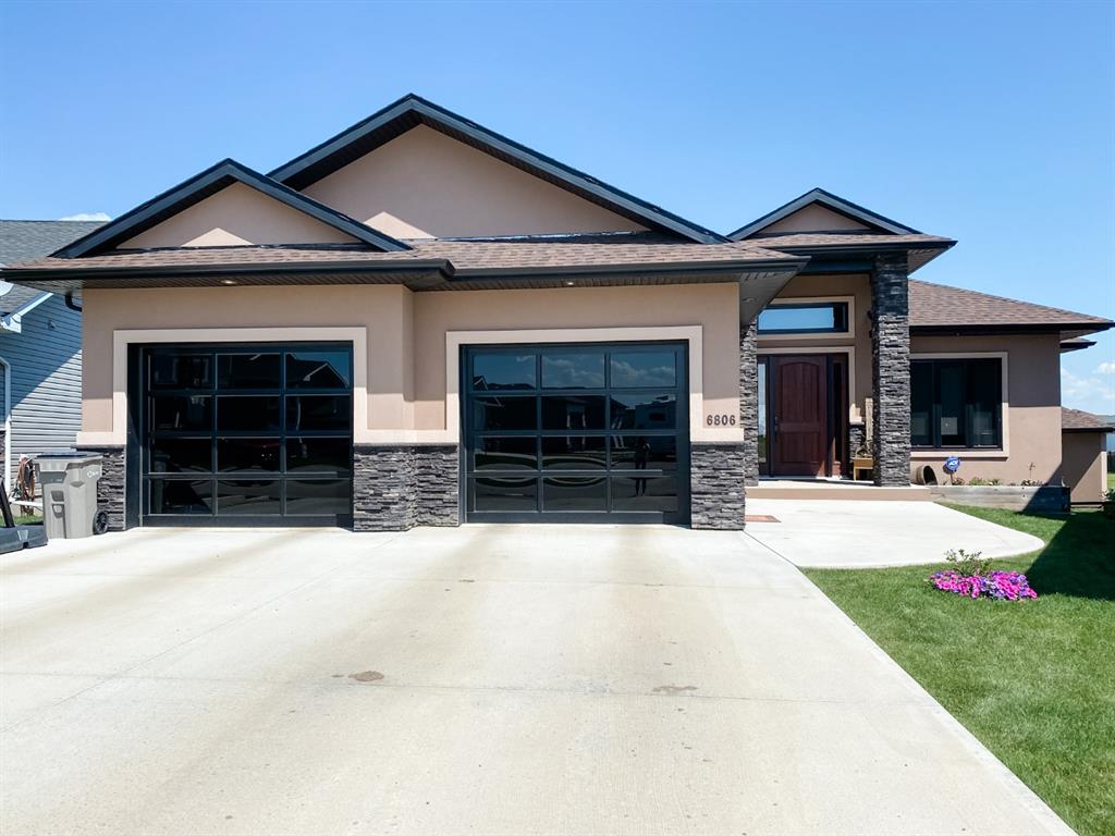 Picture of 6806 Meadow View Drive , Stettler Real Estate Listing