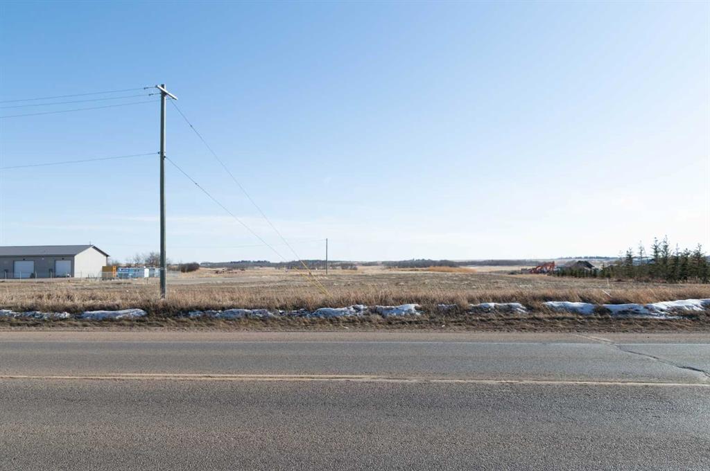 Picture of 4202 38 A StreetClose , Rural Stettler No. 6, County of Real Estate Listing