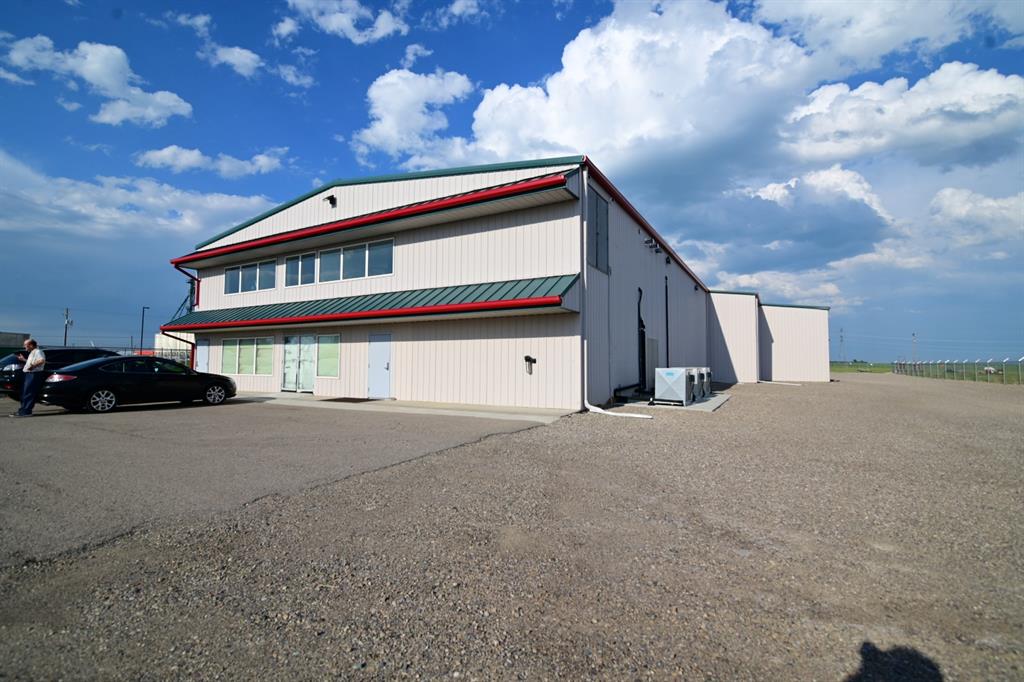 Picture of 4264 3 Street SE, Claresholm Real Estate Listing