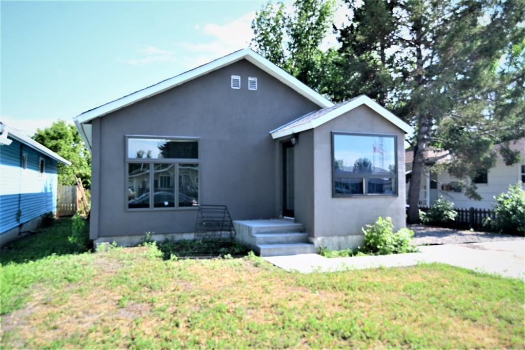 Picture of 359 48 Avenue W, Claresholm Real Estate Listing