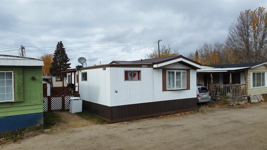 Picture of 34 Kaybob Mobile Home Park  , Fox Creek Real Estate Listing