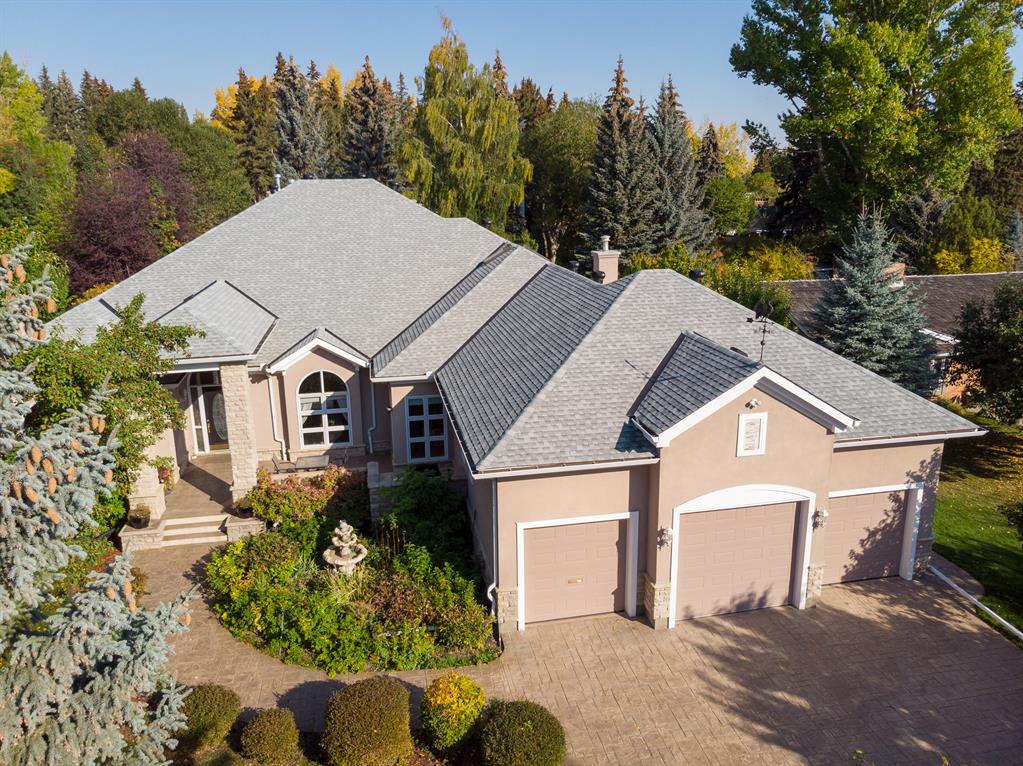 Picture of 135 Eagle Ridge Drive SW, Calgary Real Estate Listing