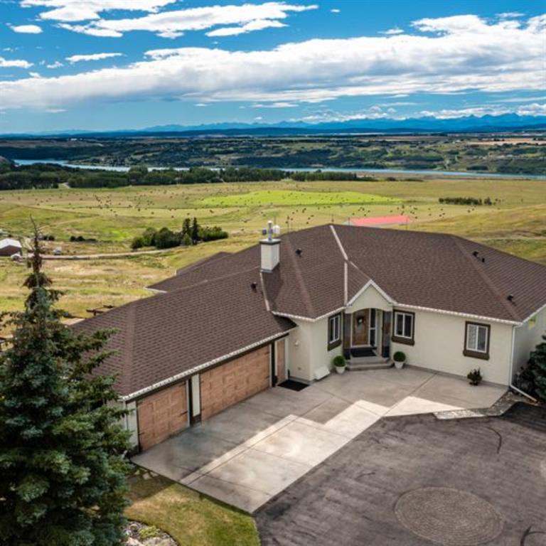 Picture of 39 Bearspaw Pointe Place , Rural Rocky View County Real Estate Listing