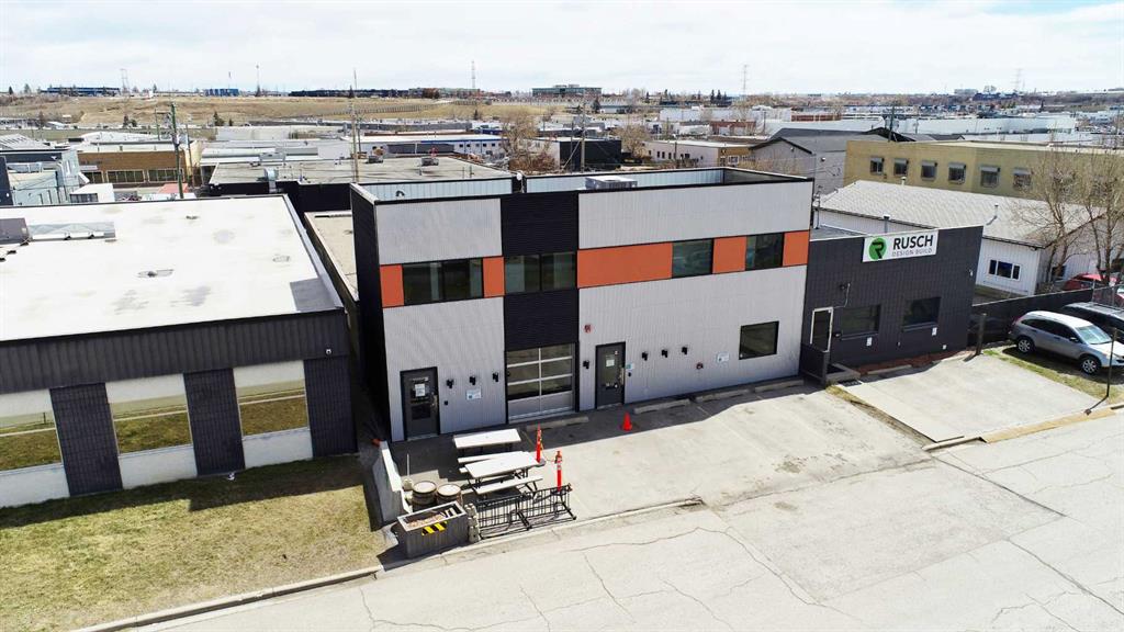 Picture of 3610 Burnsland Road SE, Calgary Real Estate Listing