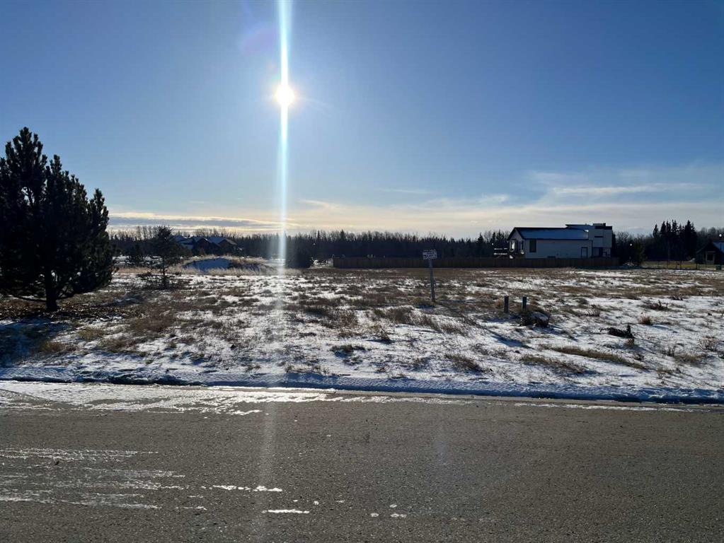 Picture of 7933 Willow Grove Way , Rural Grande Prairie No. 1, County of Real Estate Listing