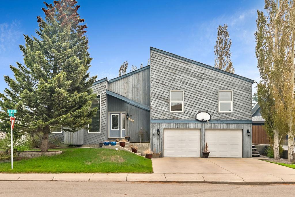 Picture of 902 11 Street SE, High River Real Estate Listing