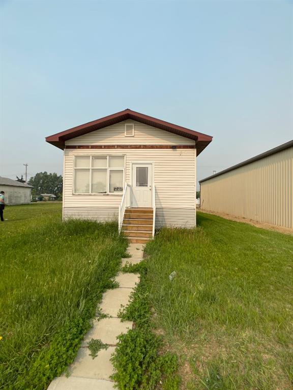 Picture of 211 Main Street SW  , Falher Real Estate Listing