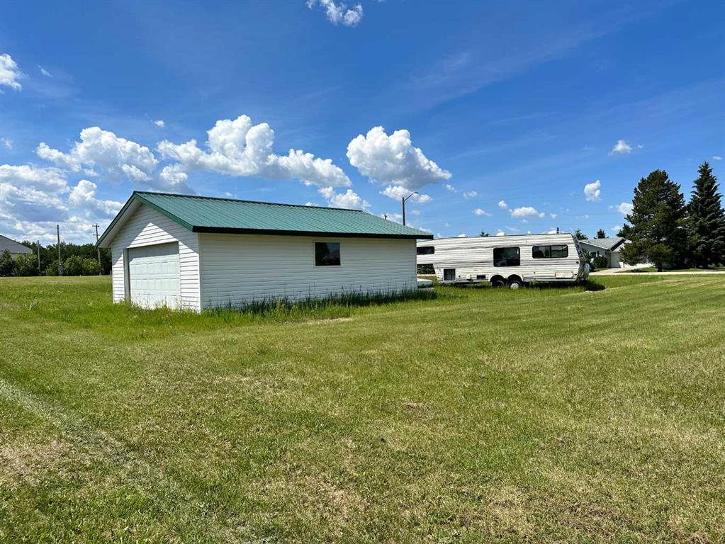 Picture of 4713 50 Street , Amisk Real Estate Listing