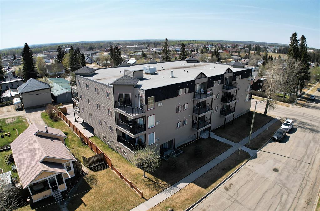 Picture of 303, 5037 7 Avenue , Edson Real Estate Listing