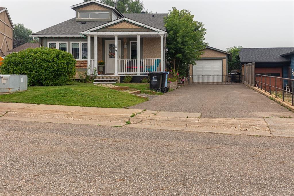 Picture of 104 Rookery Bay , Fort McMurray Real Estate Listing
