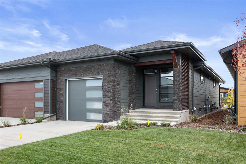 Picture of 326 Marina Cove SE, Calgary Real Estate Listing