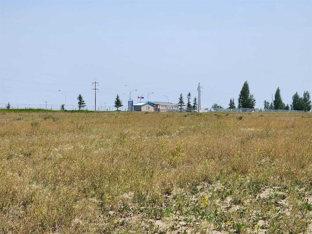 Picture of 26 DURUM Drive , Rural Wheatland County Real Estate Listing
