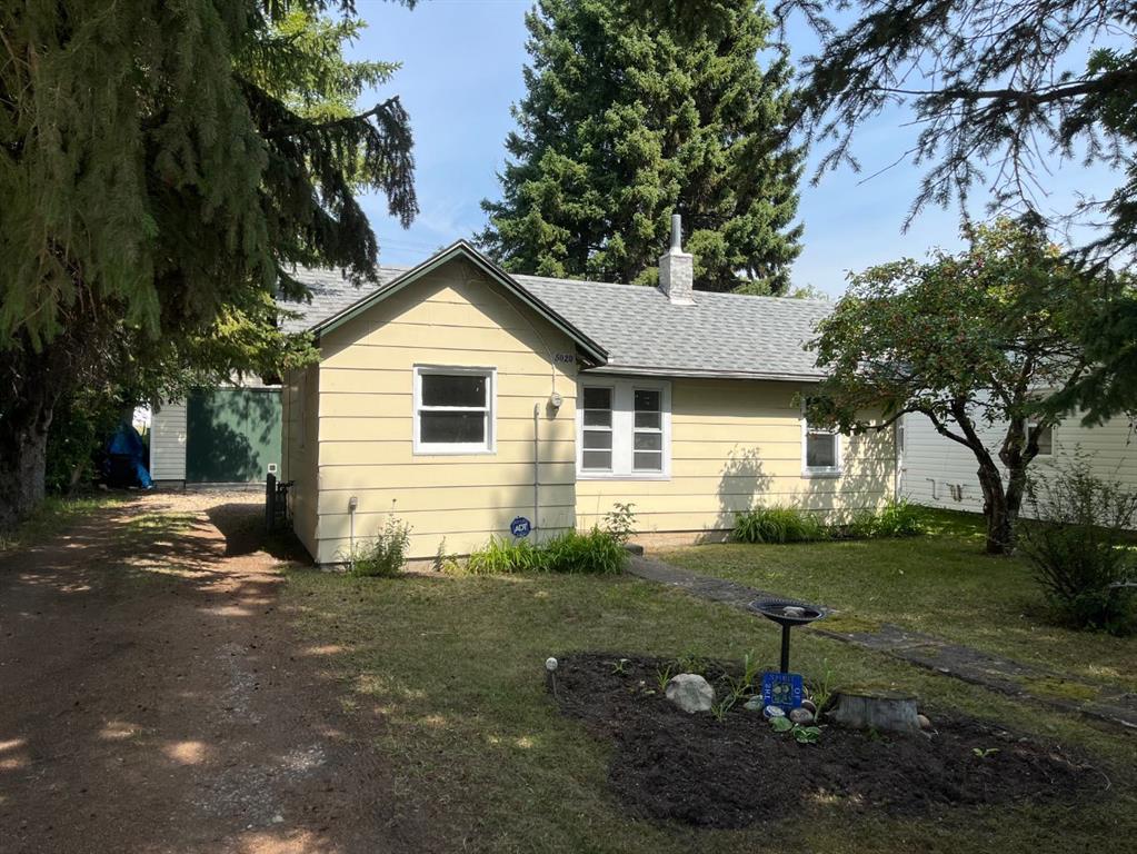 Picture of 5020 52 Avenue  , Eckville Real Estate Listing