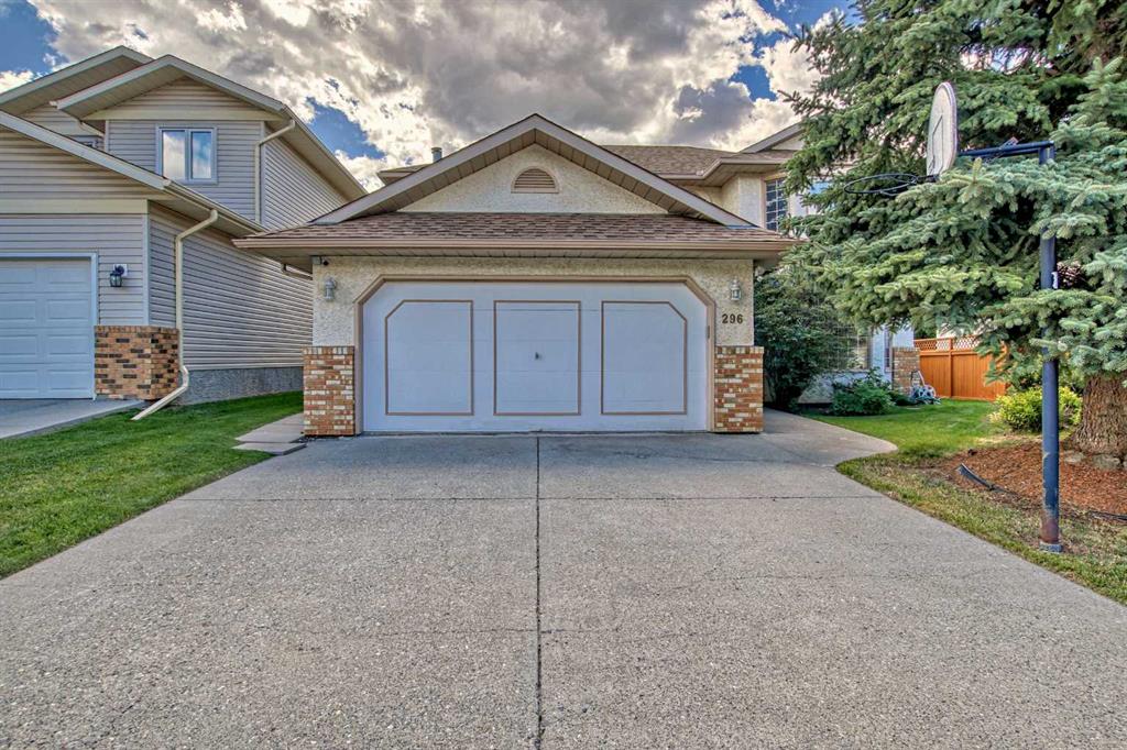 Picture of 296 Edgebank Circle NW, Calgary Real Estate Listing