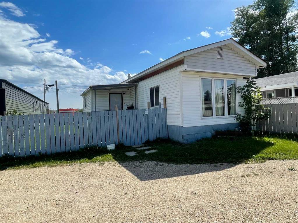 Picture of 6 Westview Trailer Court  , Whitecourt Real Estate Listing