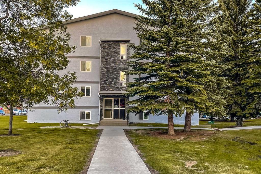 Picture of 101A, 5601 Dalton Drive NW, Calgary Real Estate Listing