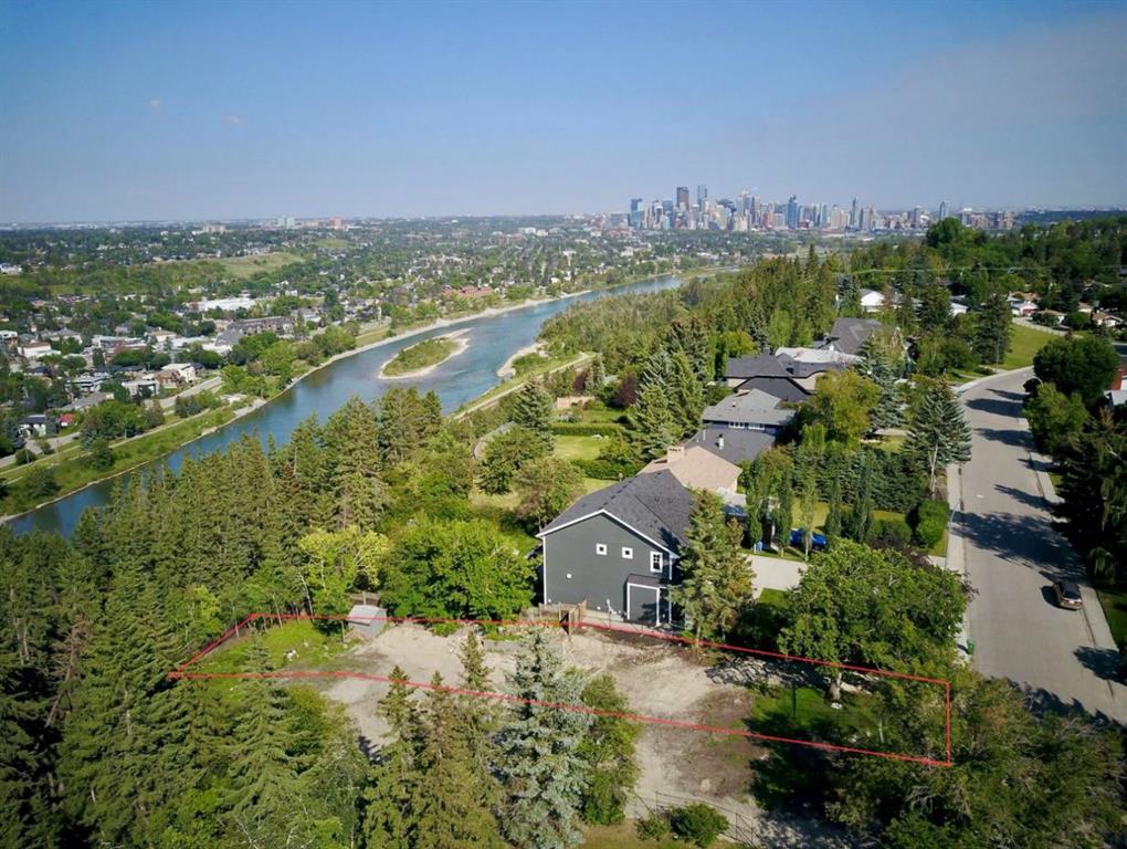 Picture of 72 Wildwood Drive SW, Calgary Real Estate Listing