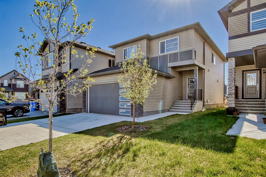Picture of 17 Savanna Villas NE, Calgary Real Estate Listing
