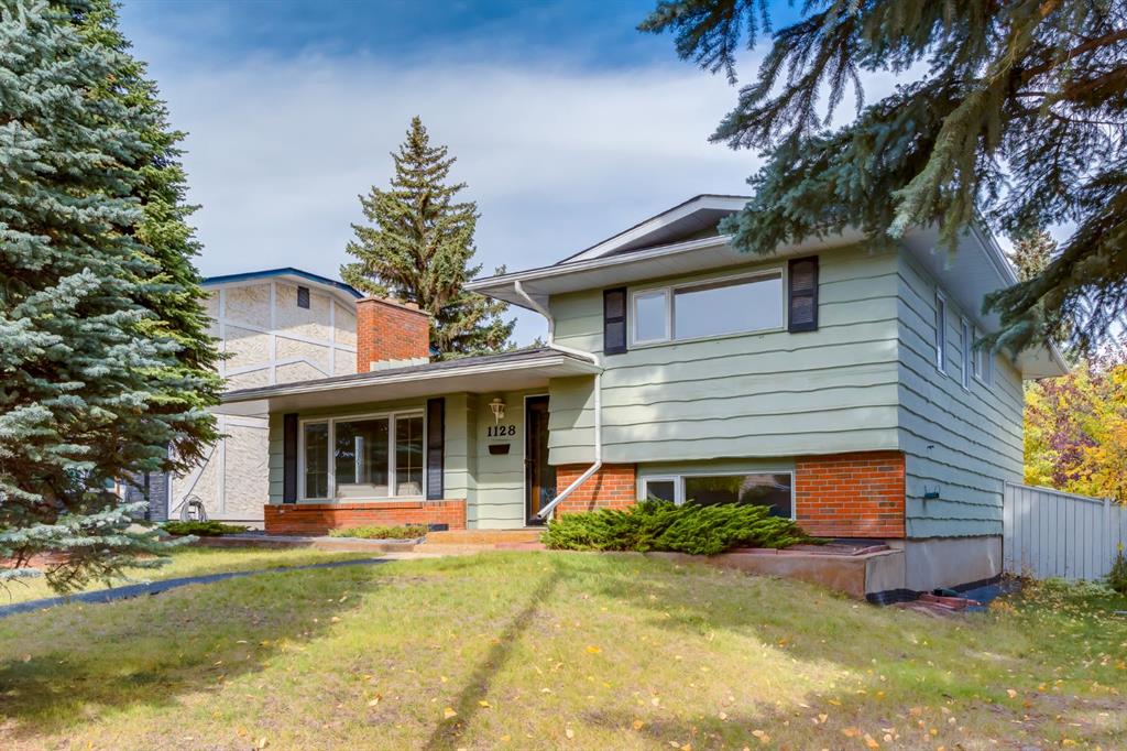 Picture of 1128 Lake Sylvan Place SE, Calgary Real Estate Listing