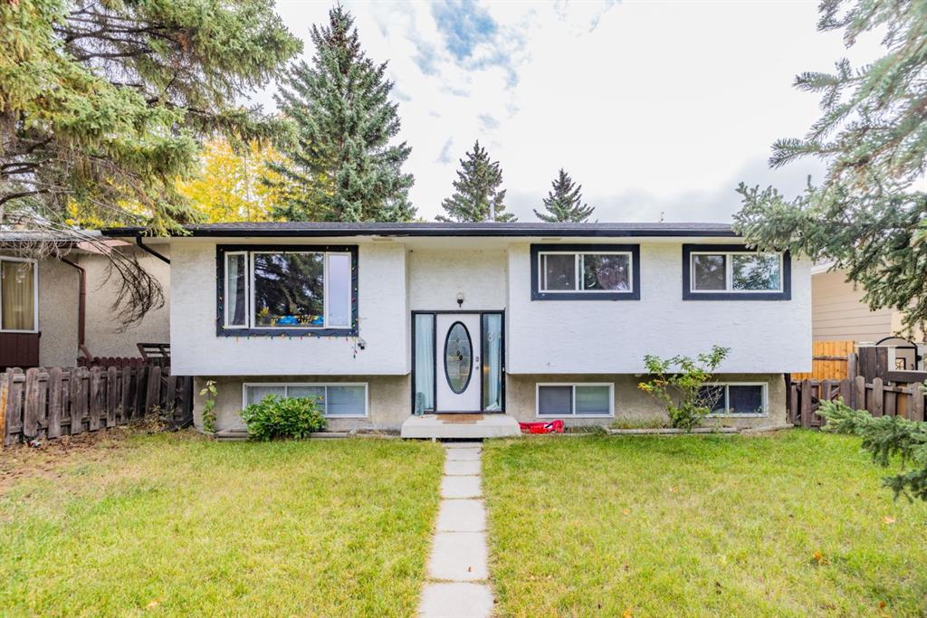 Picture of 124 Baird Avenue , Cochrane Real Estate Listing