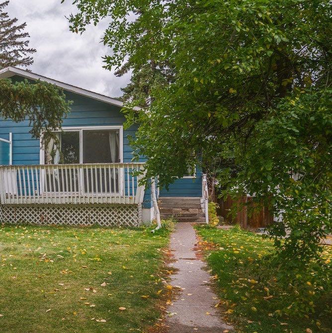 Picture of 2721 16A Street NW, Calgary Real Estate Listing