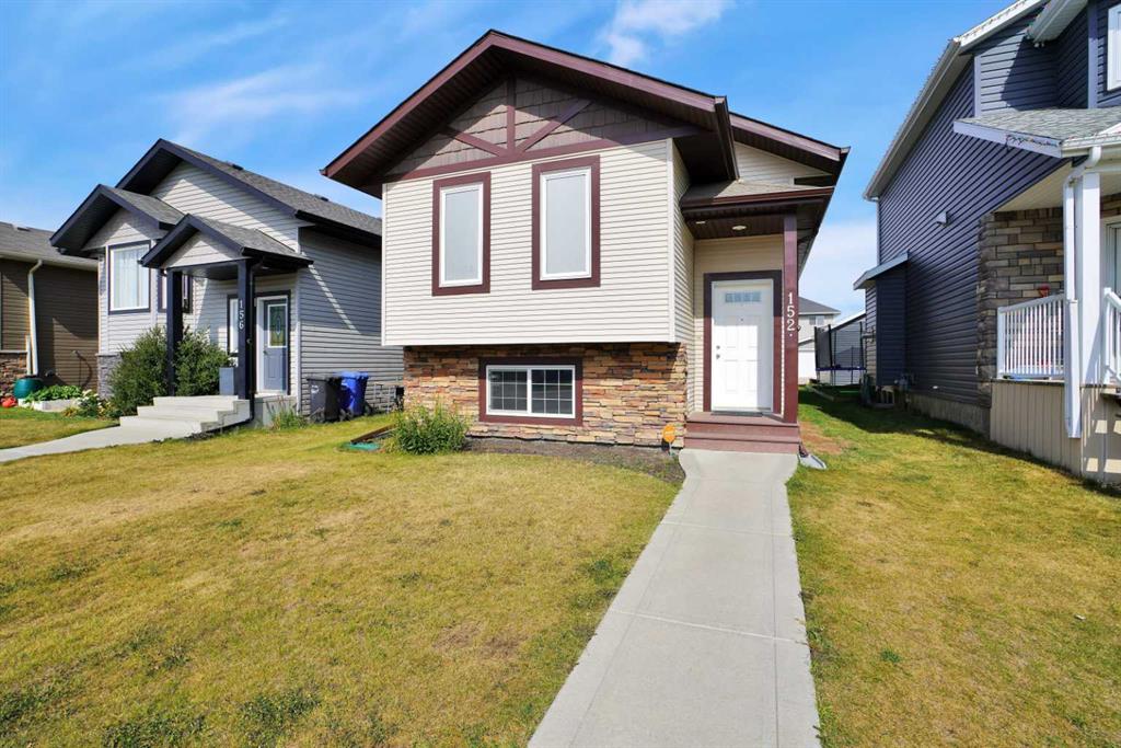 Picture of 152 Heartland Crescent , Penhold Real Estate Listing