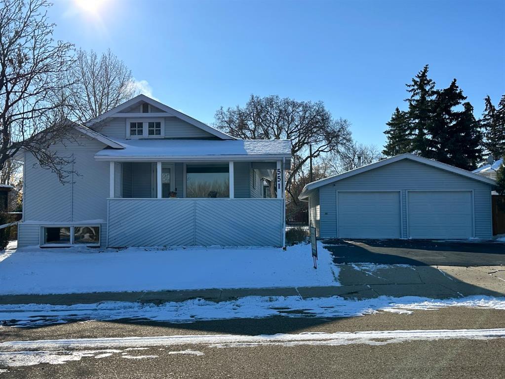 Picture of 551 Riverside Drive W, Drumheller Real Estate Listing