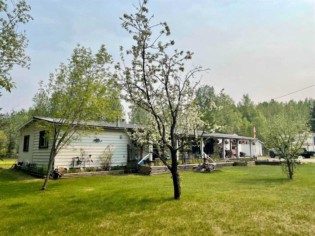 Picture of 54005 Highway 748 N  W, Rural Yellowhead County Real Estate Listing