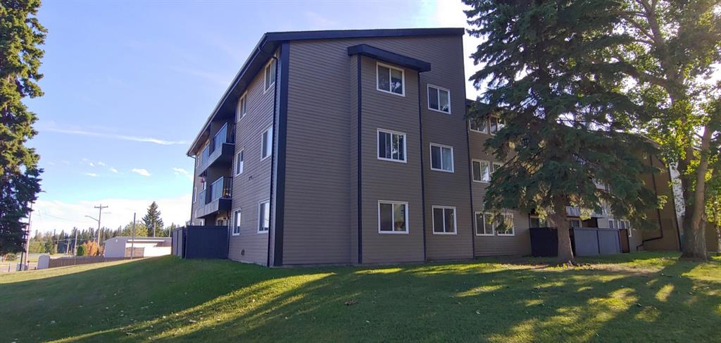 Picture of 308B, 5611 9 Avenue , Edson Real Estate Listing