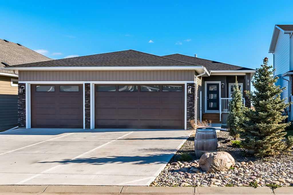 Picture of 28 Havenfield Drive , Carstairs Real Estate Listing