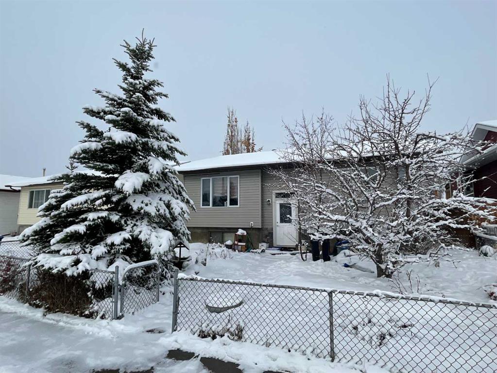 Picture of 204 Edward Avenue NW, Diamond Valley Real Estate Listing