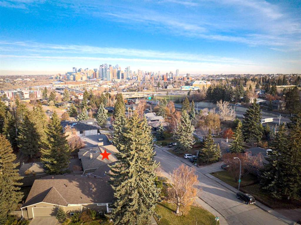 Picture of 2420 Sandhurst Avenue SW, Calgary Real Estate Listing