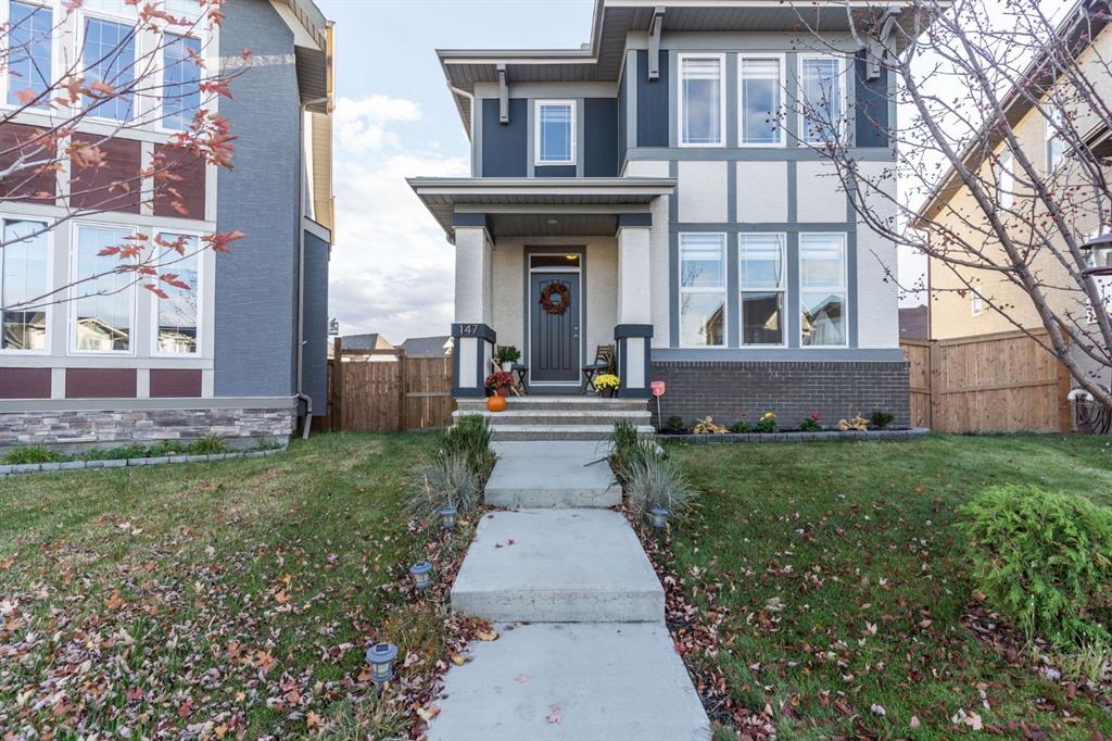 Picture of 147 Marquis Heights SE, Calgary Real Estate Listing