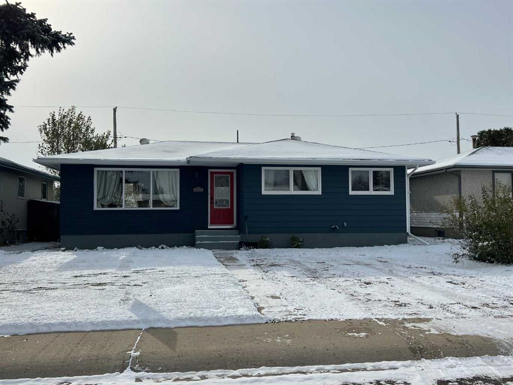 Picture of 222 Colter Crescent NW, Medicine Hat Real Estate Listing