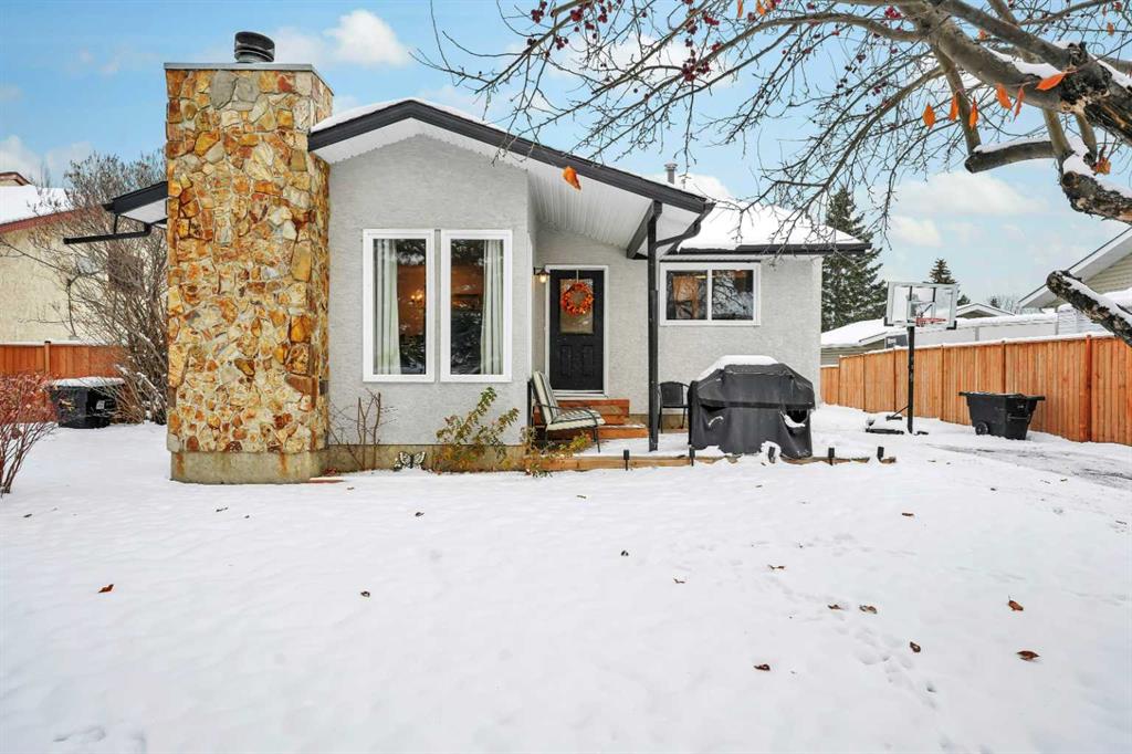 Picture of 11 Spruce Drive , Lacombe Real Estate Listing