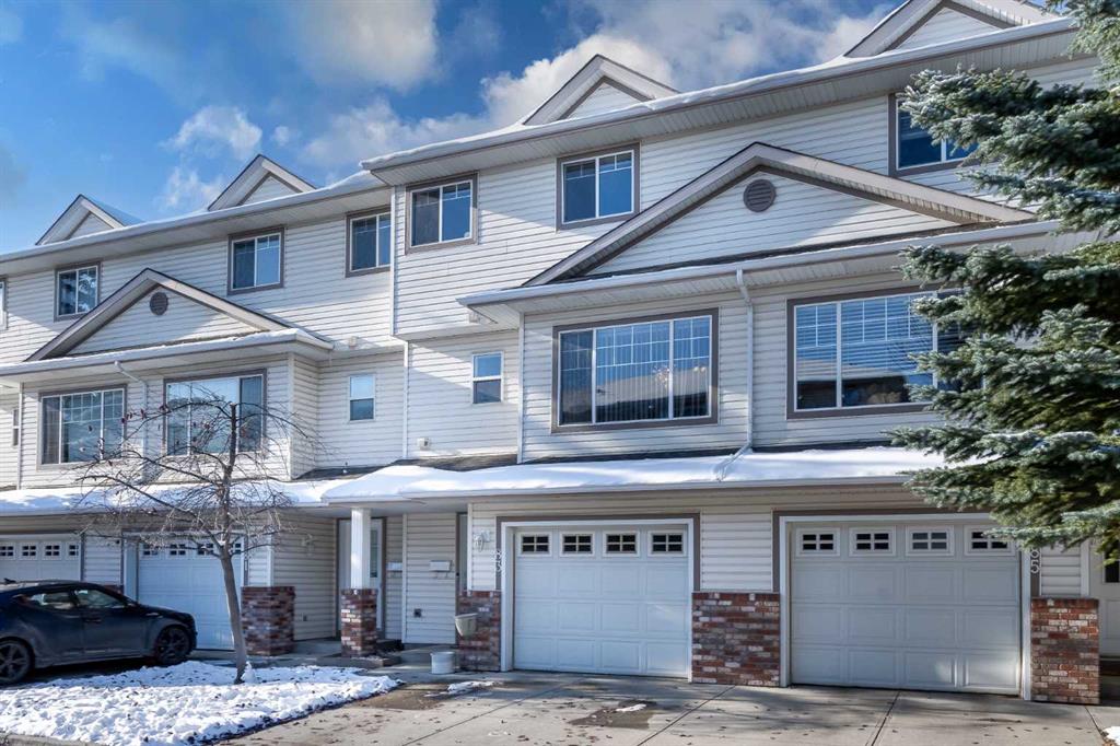 Picture of 83 Country Hills Cove NW, Calgary Real Estate Listing