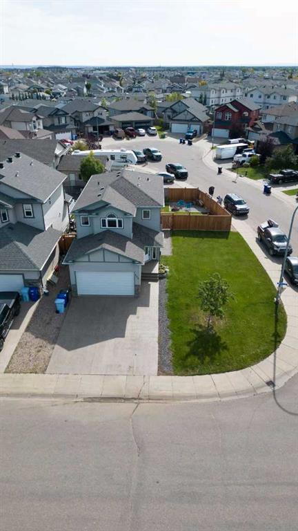 Picture of 605 Walnut Crescent , Fort McMurray Real Estate Listing