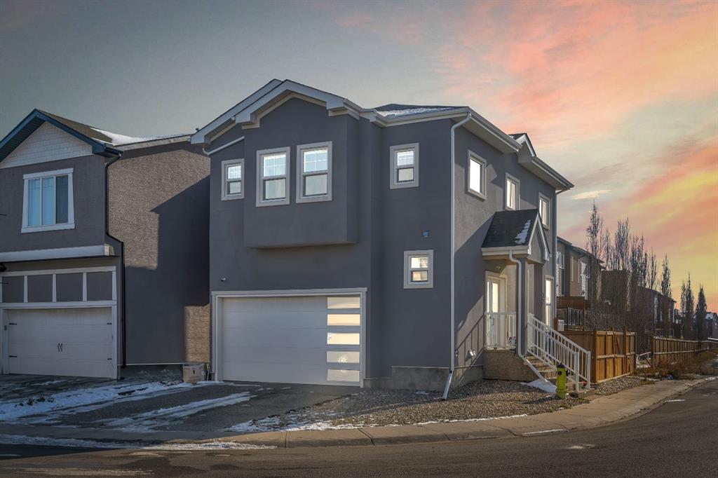 Picture of 32 Covecreek Mews NE, Calgary Real Estate Listing