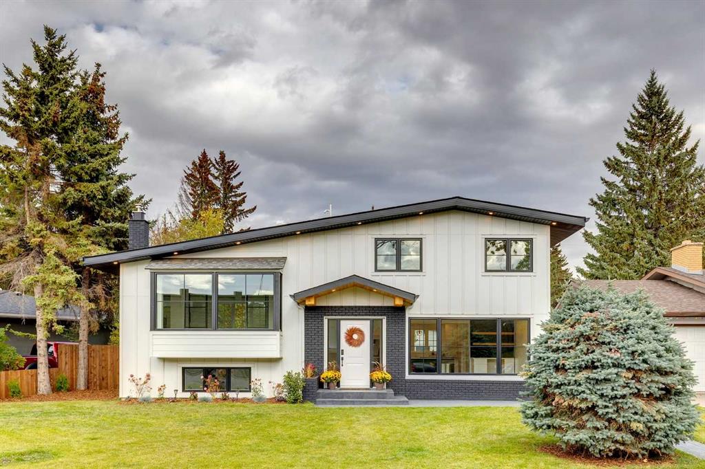 Picture of 2432 58 Avenue SW, Calgary Real Estate Listing