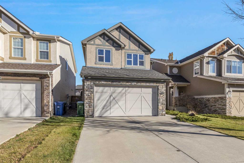 Picture of 36 Aspen Hills Close SW, Calgary Real Estate Listing