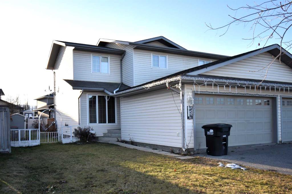 Picture of 208 MacKay Crescent , Hinton Real Estate Listing