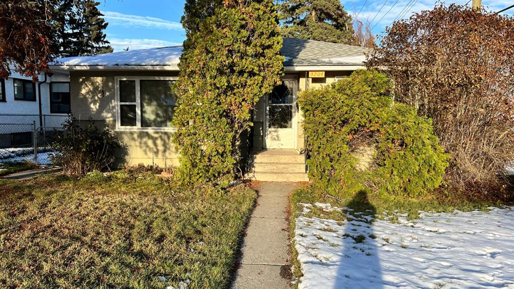 Picture of 3204 Exshaw Road NW, Calgary Real Estate Listing