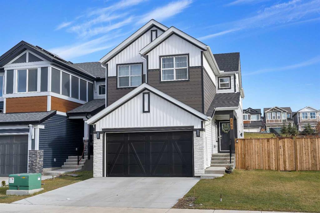 Picture of 142 Lucas Terrace  NW, Calgary Real Estate Listing