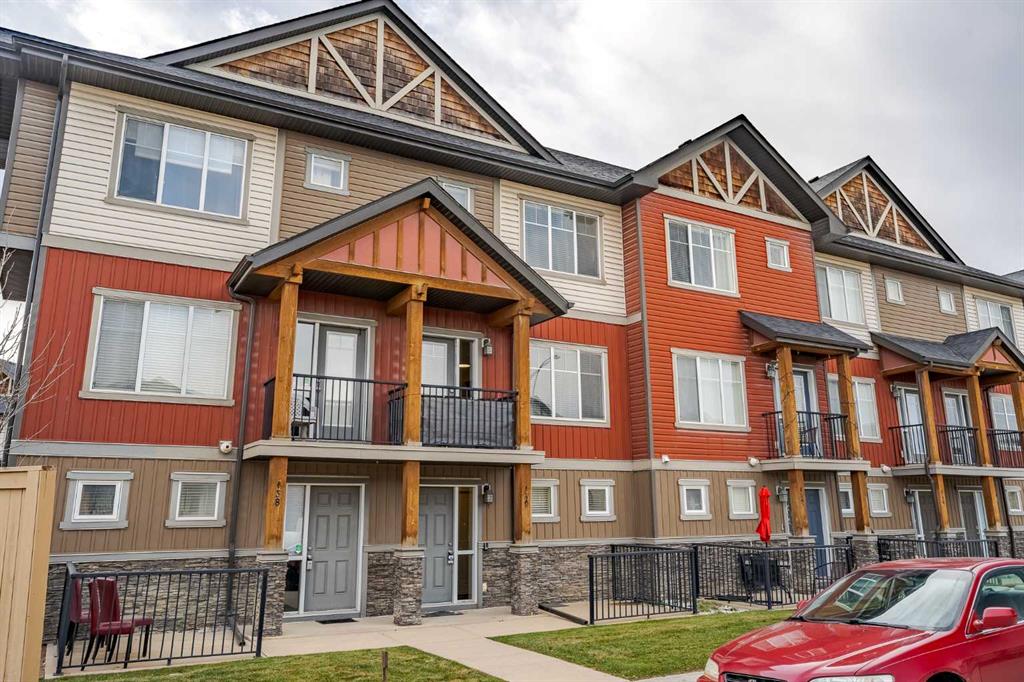 Picture of 140 Skyview Springs Manor NE, Calgary Real Estate Listing