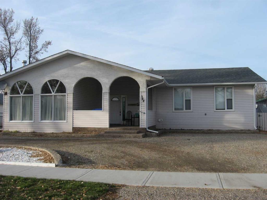 Picture of 344 49 Avenue W, Claresholm Real Estate Listing
