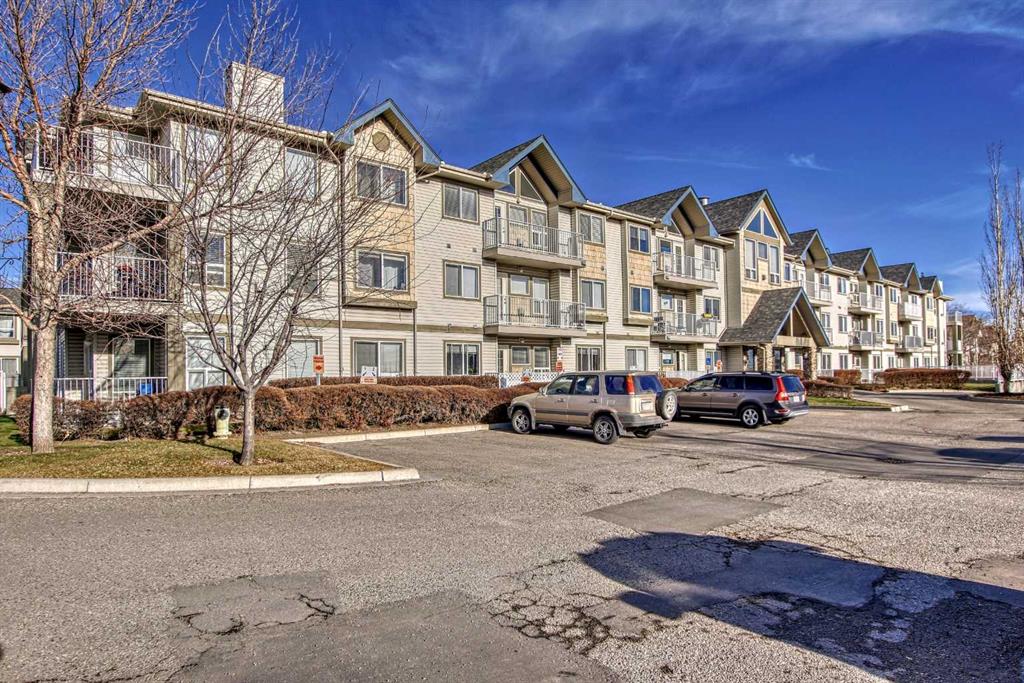 Picture of 114, 7 Harvest Gold Manor NE, Calgary Real Estate Listing