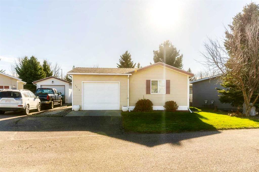 Picture of 3010 33a Avenue S, Lethbridge Real Estate Listing