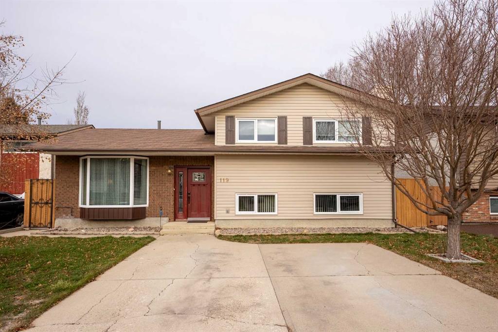 Picture of 119 Beaverpond Court N, Lethbridge Real Estate Listing