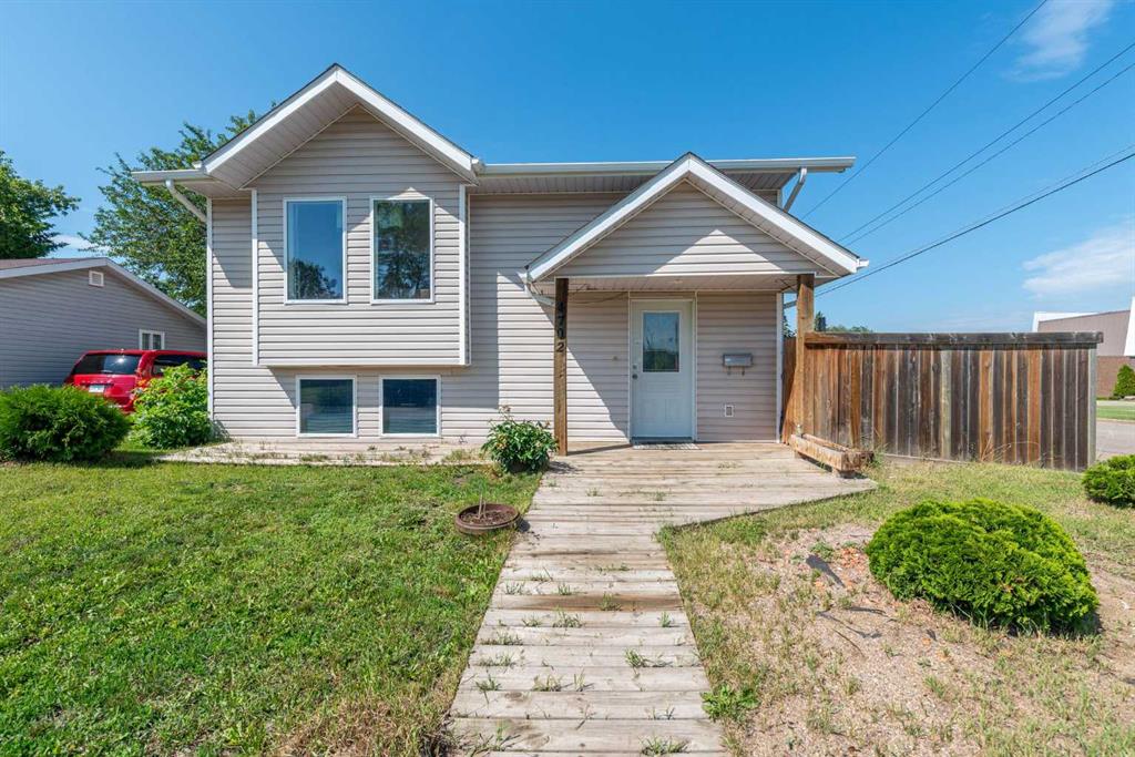 Picture of 4702 39 Street , Lloydminster Real Estate Listing